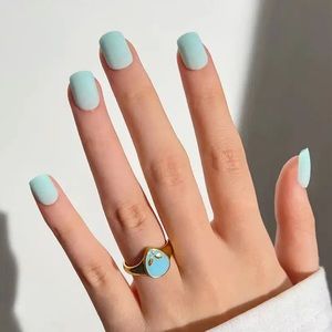 7 Piece Press-On Nails Kit